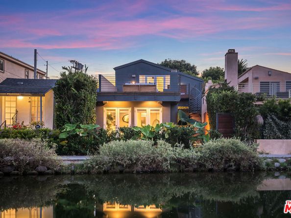 3001 Grand Canal, Venice CA 90291