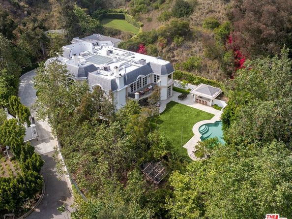 10509 Vestone Way, Los Angeles CA 90077