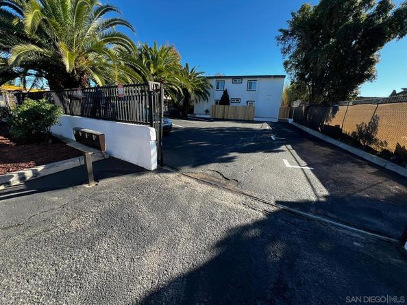 5337 Groveland Dr, San Diego CA 92114