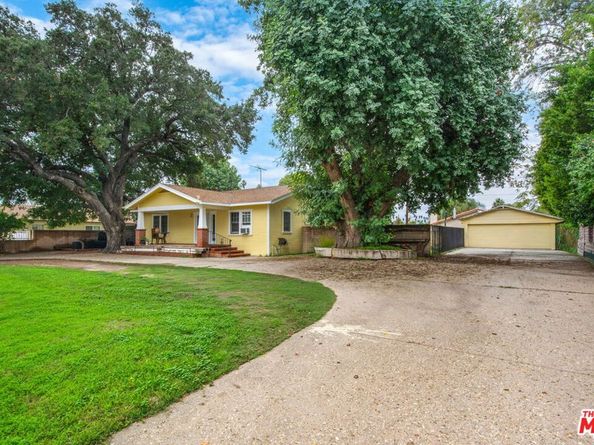 7231 Vanalden Avenue, Reseda CA 91335