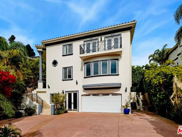 2997 Beverly Glen Circle, Los Angeles CA 90077