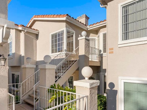 1636 Via Caminar, San Marcos CA 92078