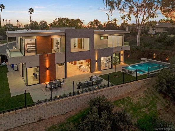 2448 Sagebrush Ct, La Jolla CA 92037