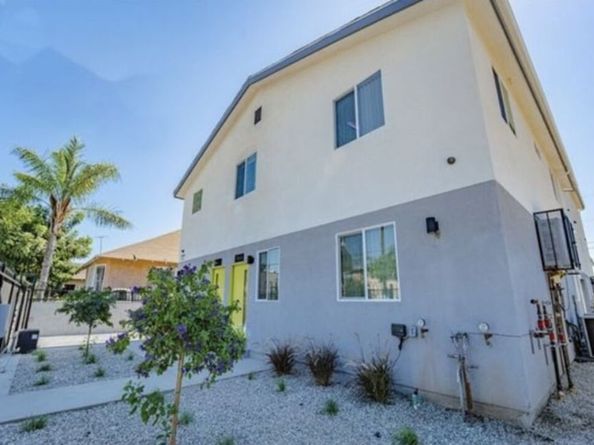 1348 E Vernon Avenue, Los Angeles CA 90011