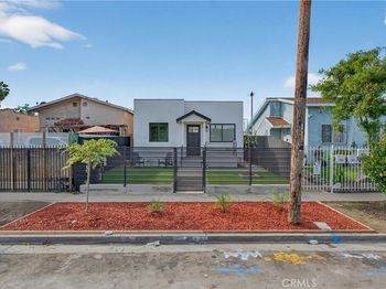 11113 1/2 S Budlong Avenue