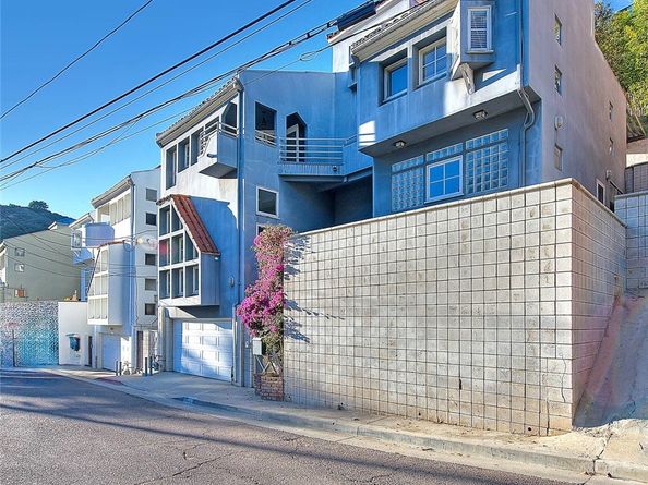 6423 Deep Dell, Hollywood CA 90068