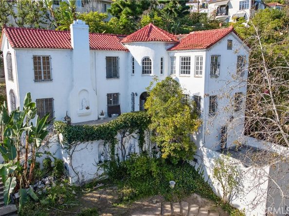 2329 N Edgemont, Los Angeles CA 90027