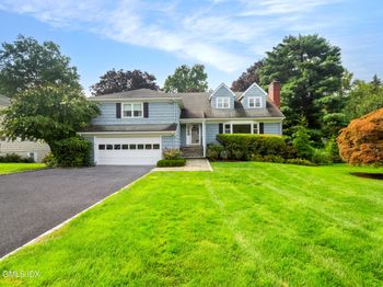 18 Shady Brook Lane