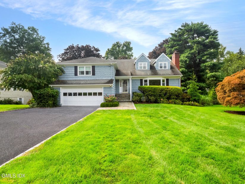 18 Shady Brook Lane, Old Greenwich CT 06870