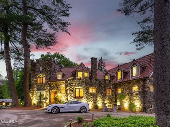 546 Lake Avenue
