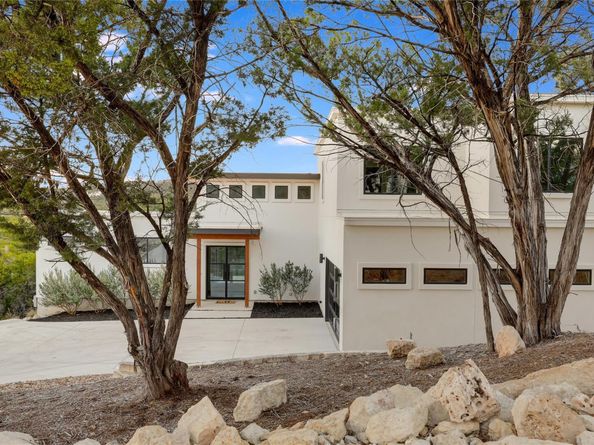 8009 Flintlock CIR, Lago Vista TX 78645