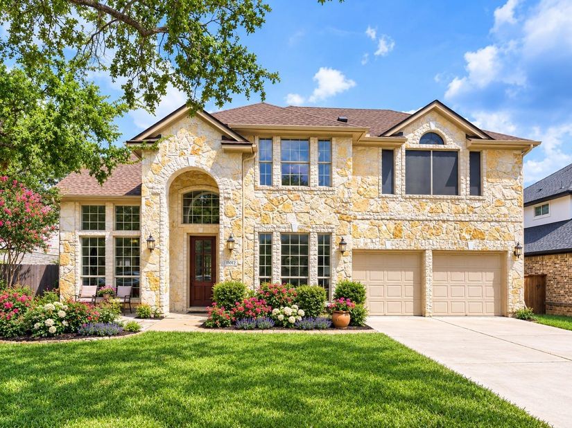 11012 Tornasol LN, Austin TX 78739