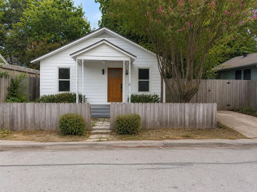 2404 Santa Rita ST, Austin TX 78702