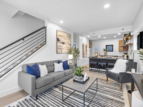 2406 W 10th ST A, Austin TX 78703