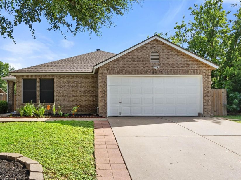 809 Betterman DR, Pflugerville TX 78660