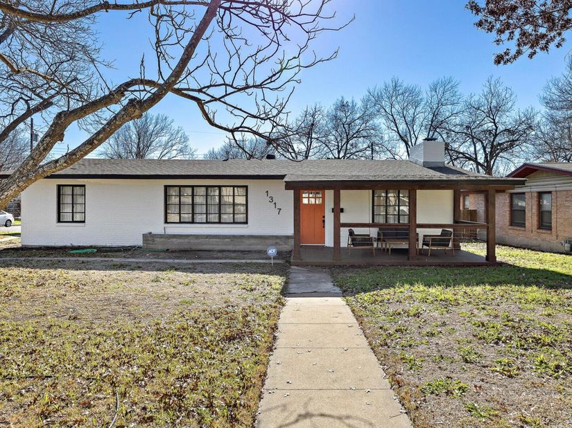 1317 Cloverleaf DR, Austin TX 78723