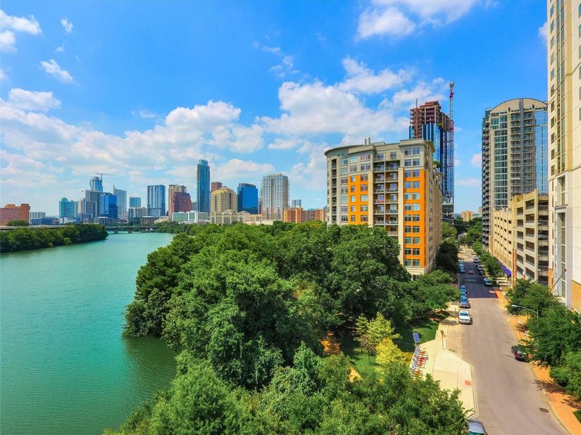 54 Rainey ST 920, Austin TX 78701