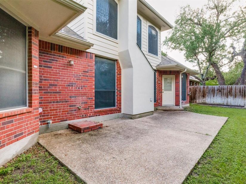 2244 Fernspring DR, Round Rock TX 78665