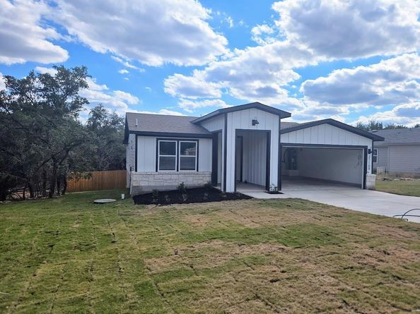 21109 Santa Paula Ave, Lago Vista TX 78645