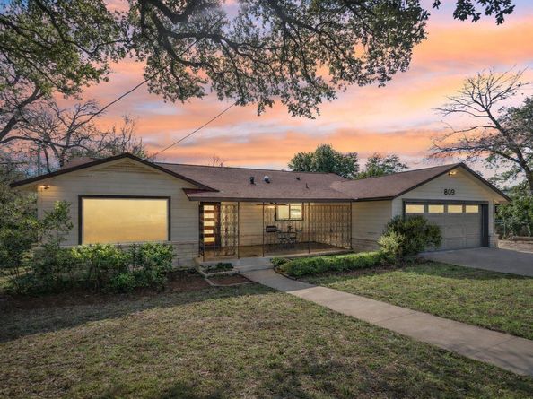 809 E 38th ST, Austin TX 78705
