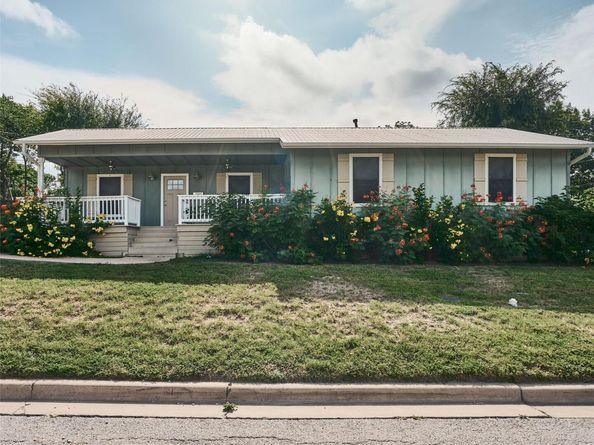 2200 E 18th ST, Austin TX 78702