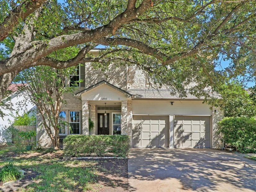 12513 Hunters Chase DR, Austin TX 78729