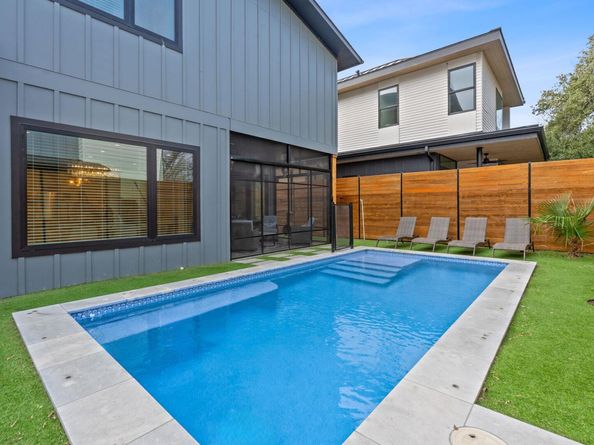 606A Clifford DR, Austin TX 78745