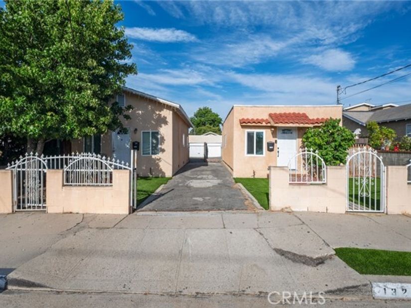 1320 N Neptune Avenue, Wilmington (los Angeles) CA 90744