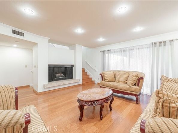 7137 Shoup Avenue 39, West Hills (los Angeles) CA 91307