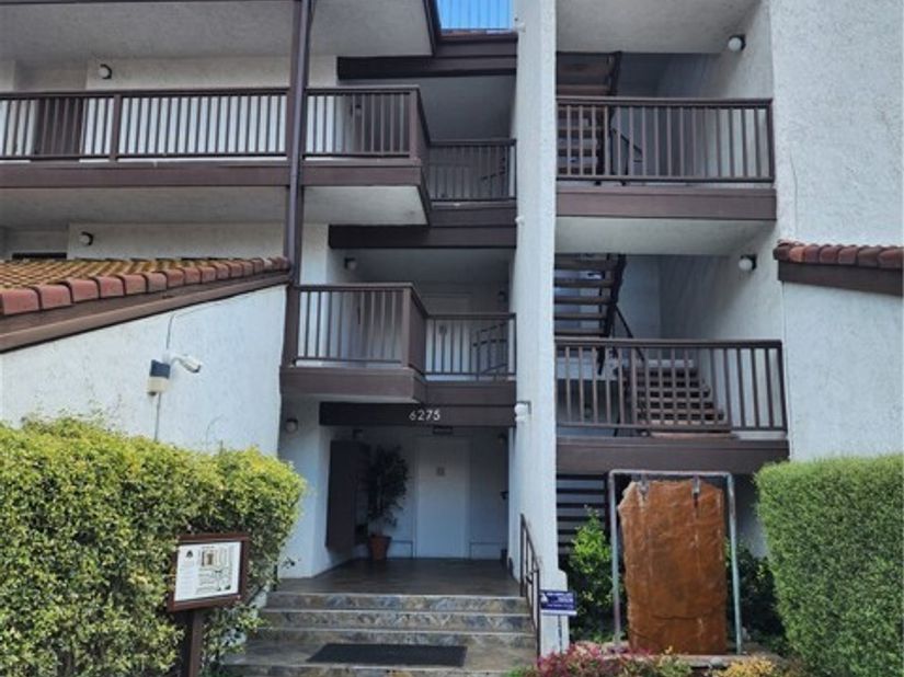 6275 Canoga Avenue 73, Woodland Hills (los Angeles) CA 91367