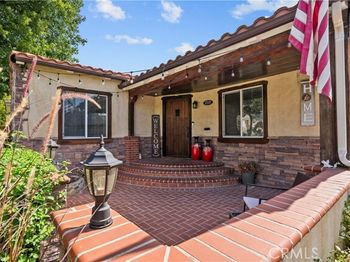 1010 E Santa Anita
