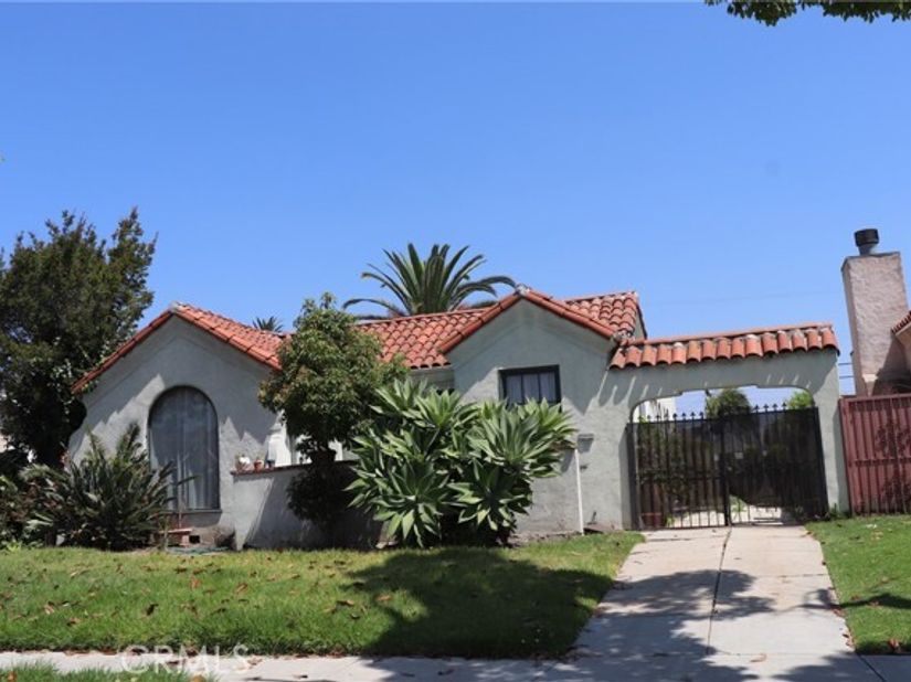 2407 W 74th, Los Angeles CA 90043
