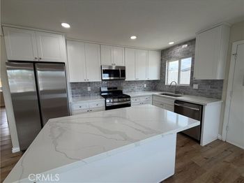 1411 flag lane