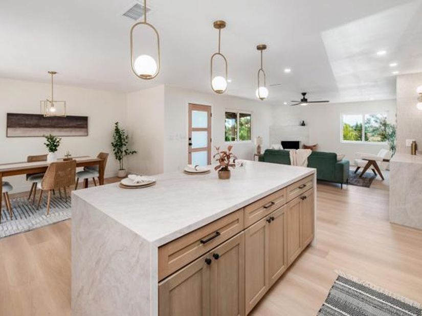 2430 Sunflower, Vista CA 92083