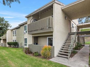 830 W Lincoln Avenue