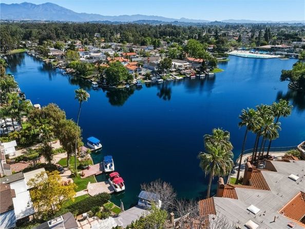 24210 Jasper Lake 52, Lake Forest (el Toro) CA 92630