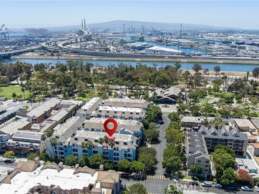 720 W 4th 318, Long Beach CA 90802