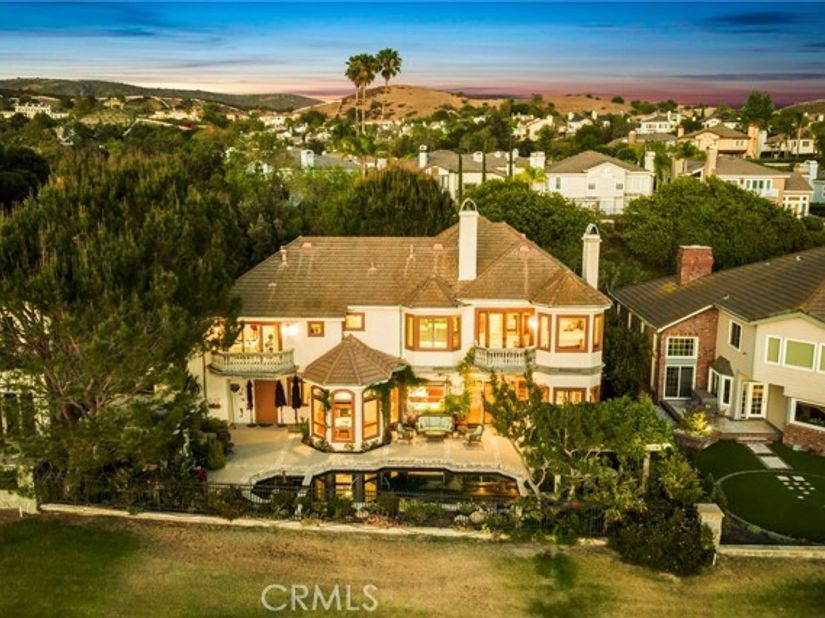 35 Augusta, Laguna Hills CA 92679
