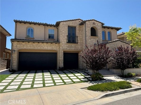 1132 Summit Oak, Lake Forest (el Toro) CA 92679