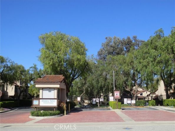 17 Rock Cliff Place, Pomona CA 91766