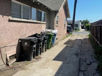 207 E 94th