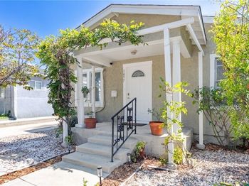 1457 E California