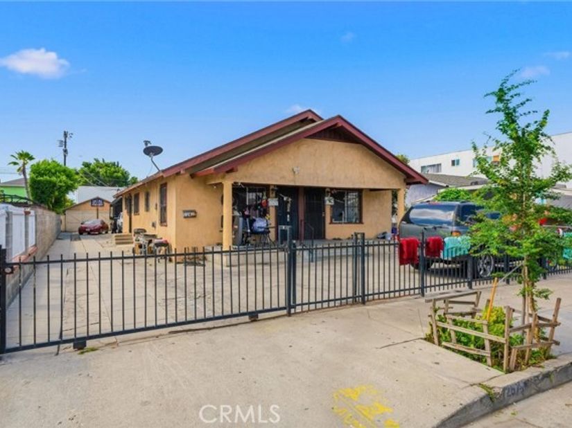 724 E 50th, Los Angeles CA 90011