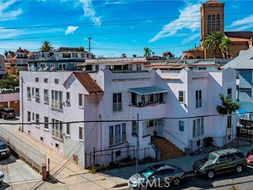 1409 Courtland Avenue, Los Angeles CA 90006