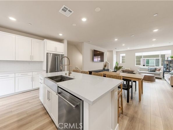 1484 Sunrise Ln., San Pedro (los Angeles) CA 90732