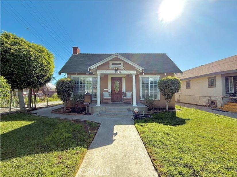 1016 W 51st Place, Los Angeles CA 90037