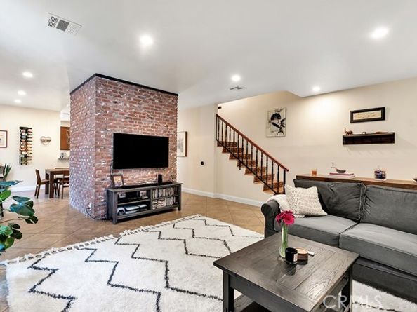 4444 Moorpark Way 201, Toluca Lake (los Angeles) CA 91602