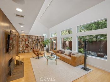 4109 Empis Street