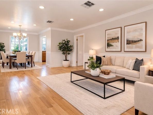 8855 Tyrone Avenue, Panorama City (los Angeles) CA 91402