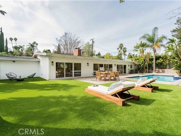 5720 Wilhelmina, Woodland Hills (los Angeles) CA 91367